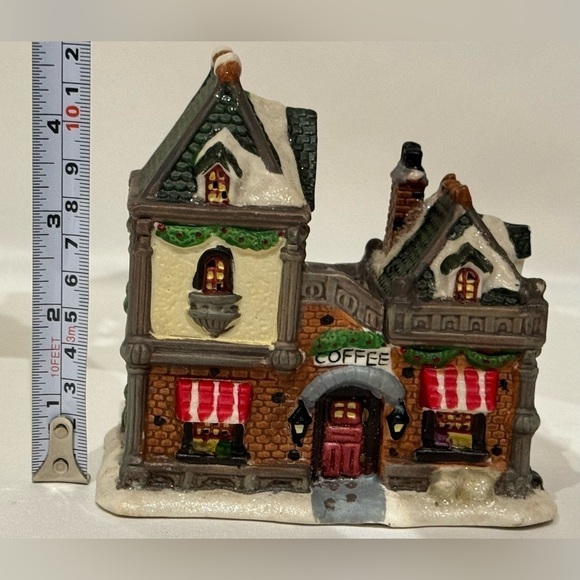 Windham Heights 2005 Coffee Shop Christmas Village Miniature Building Light Up - Picture 10 of 11